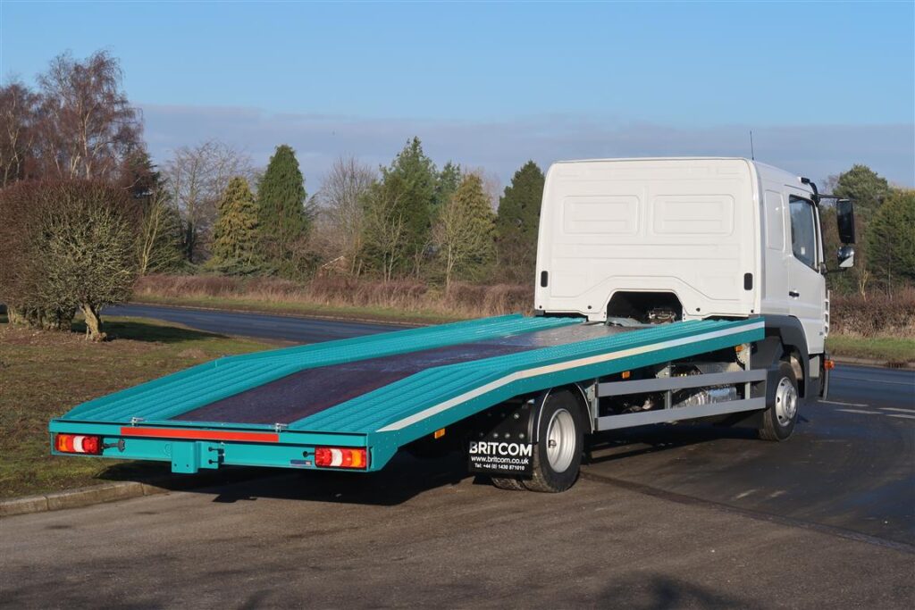 CARAVAN TRANSPORTER BODY - Britcom