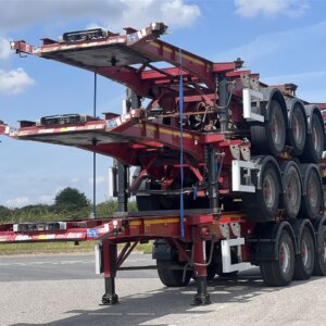 Dennison Tri-Axle Sliding Skeletal Trailers - Stack of Three - C435315