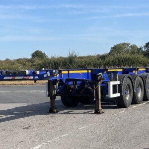 Dennison Tri-Axle Sliding Skeletal Trailer - C412310
